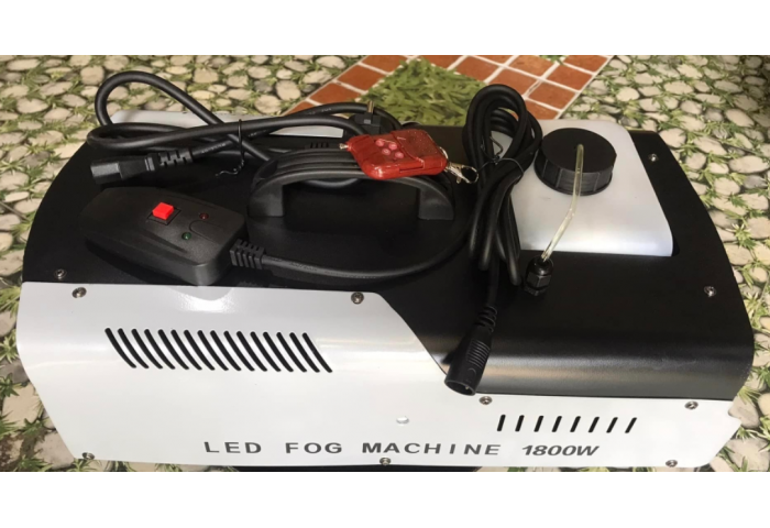 Máy tạo khói 1800W